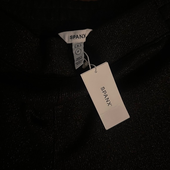 Brand new with tags Spanx Air Essentials - Picture 2 of 3